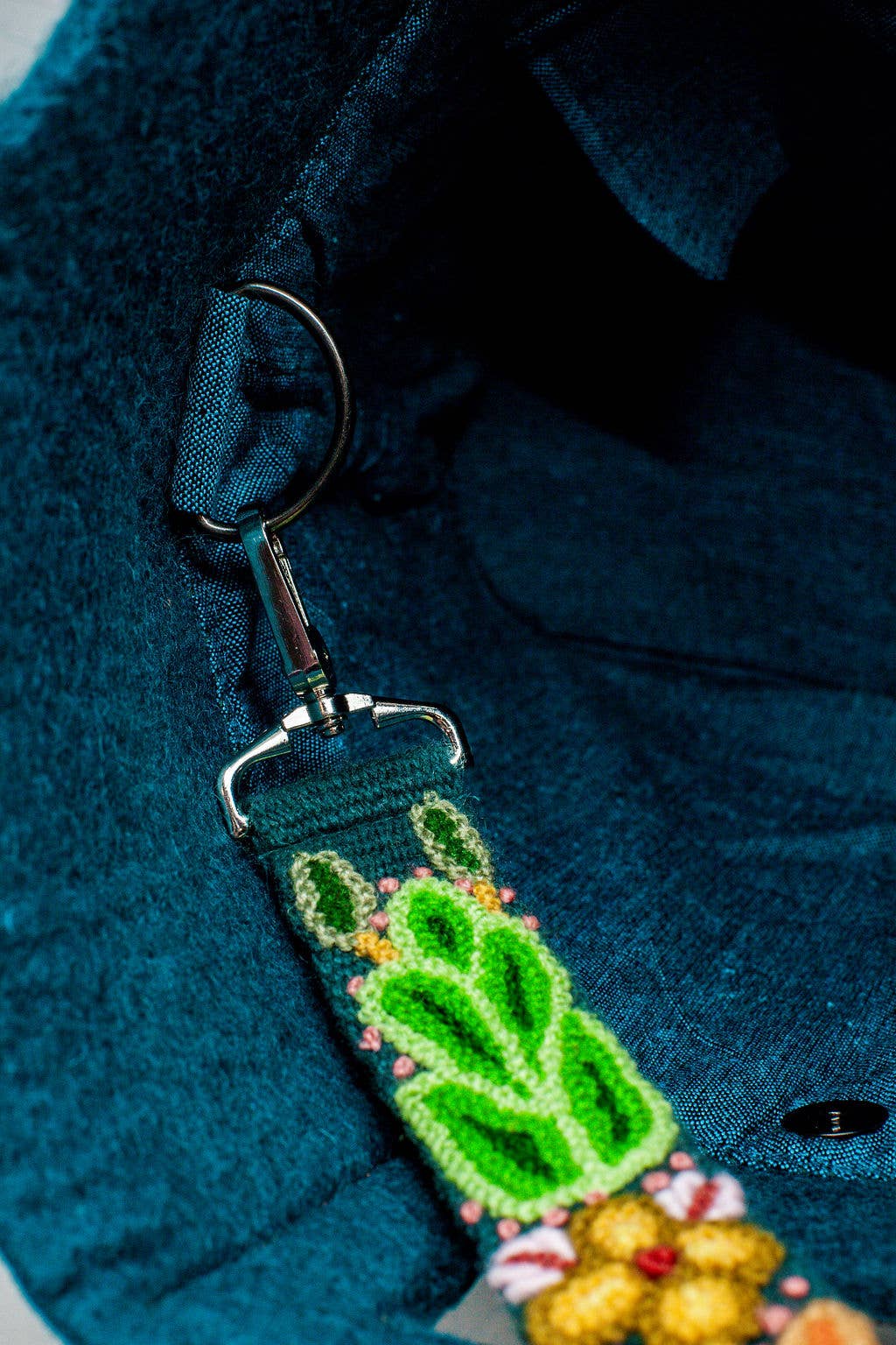 Fibres of Life - Wool & Felt - Wholesale Tote Bag - Women's - Felt & Leather Tote w/ Strap | Crossbody Bag | Wool Tote Bag7