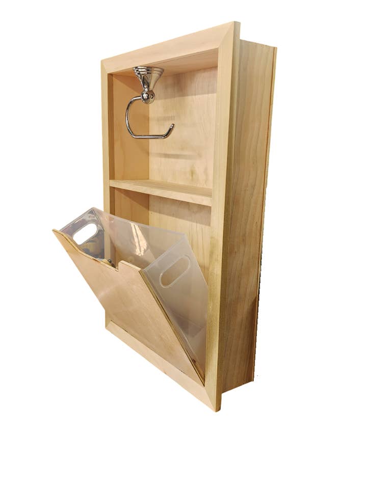 Niche de salle de bain encastrée - Déchets et papier toilette pour la vente par Hammer and Nail Studios