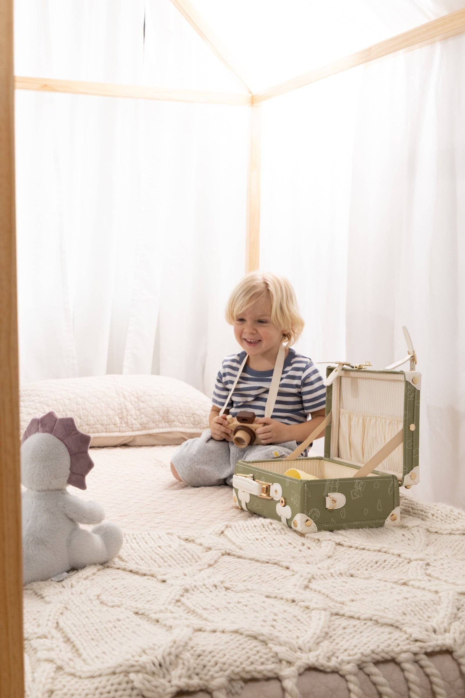 Coco Village – wholesale Toy set – Kids – Vegan Leather Play Suitcase - Travel13