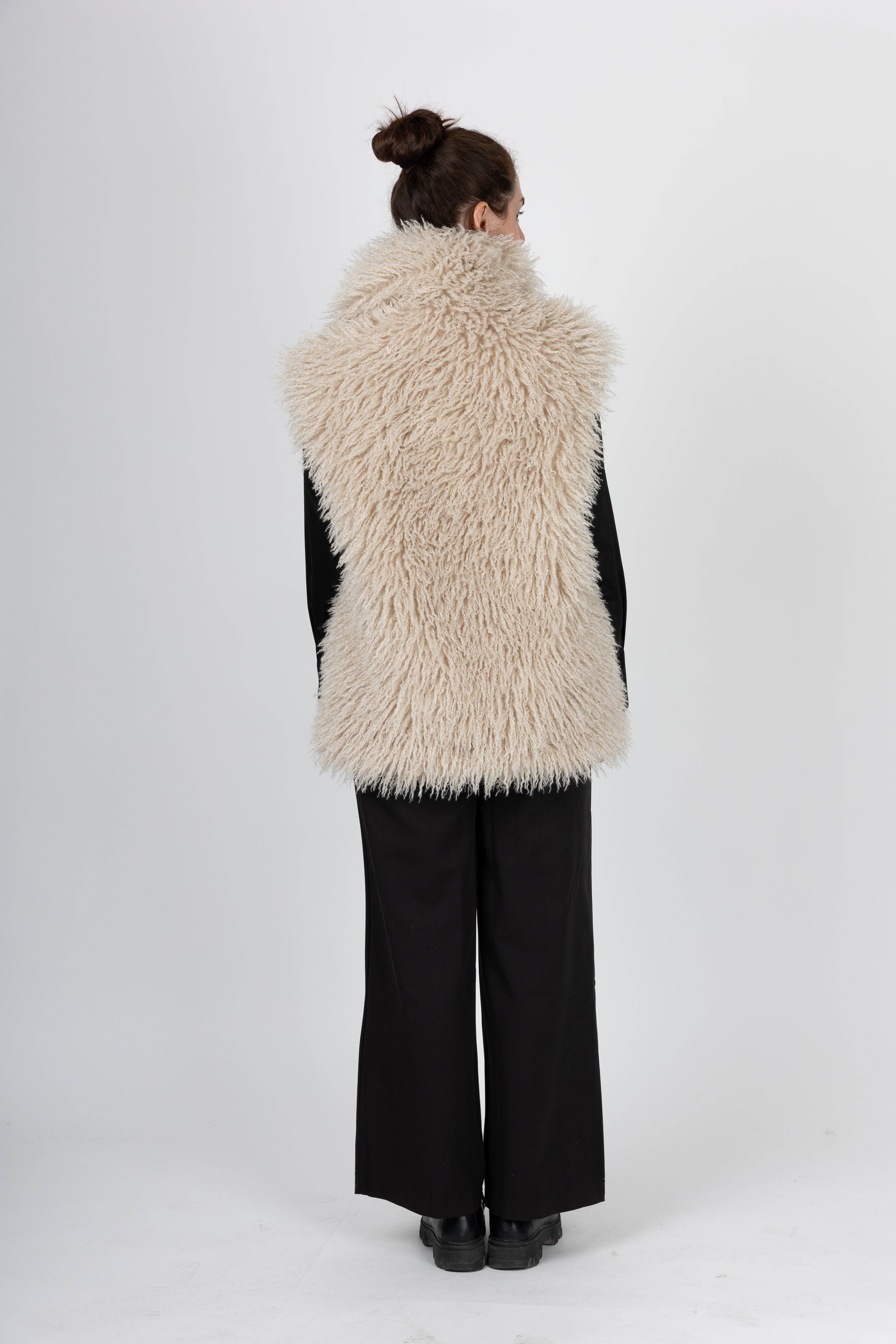 KZELL PARIS - Wholesale Outerwear Vest - Women's - SLEEVELESS VEST IN FAUX SHEEPSKIN FUR17