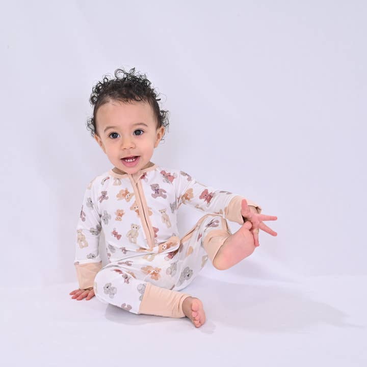 LollyBanks - Wholesale Sleepsuit - Baby - Bear Hugs Baby Bamboo Pajamas, 2-Way Zipper Romper