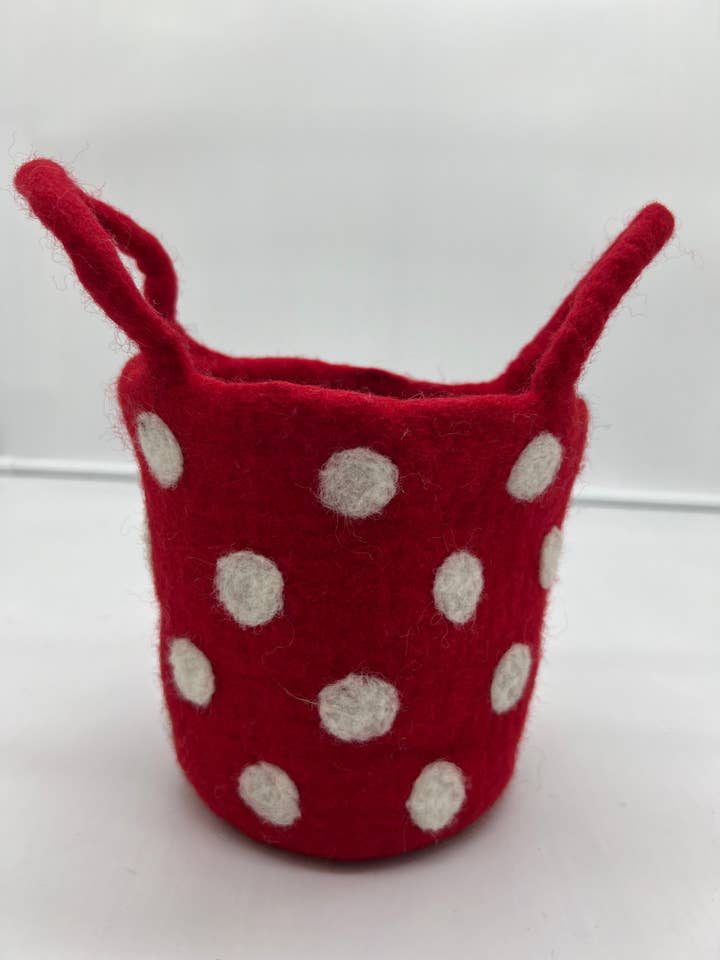 Felt ball basket (FBB04) for wholesale by NURBU INC.
