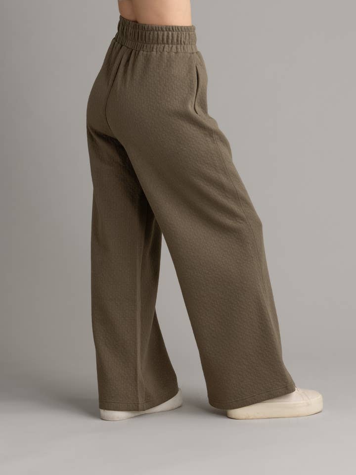 Calças Largas Acolchoadas Kaya para Mulher por atacado de LIV Outdoor