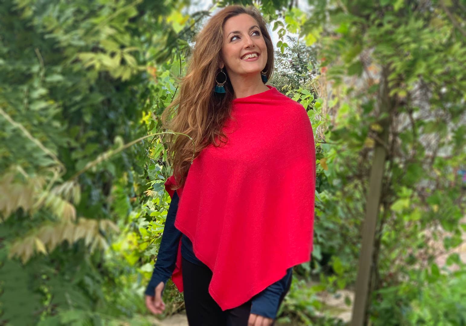 Creatico - Wholesale Poncho - Women's - House of Conti Firenze Cashmere Blend Italian Poncho Regular17