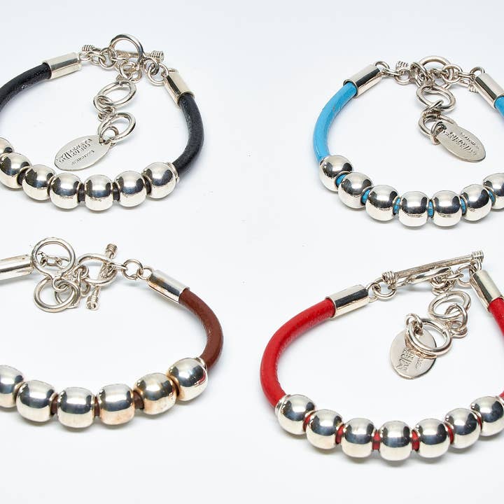 Läder- och silverpärlarmband för wholesale av Renata Rubio 92.5