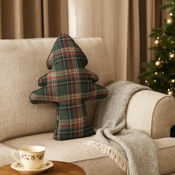 Fennco Styles - Wholesale Throw/decorative pillow - Tartan Plaid Christmas Tree Shaped 18"x24" Filled Pillow2