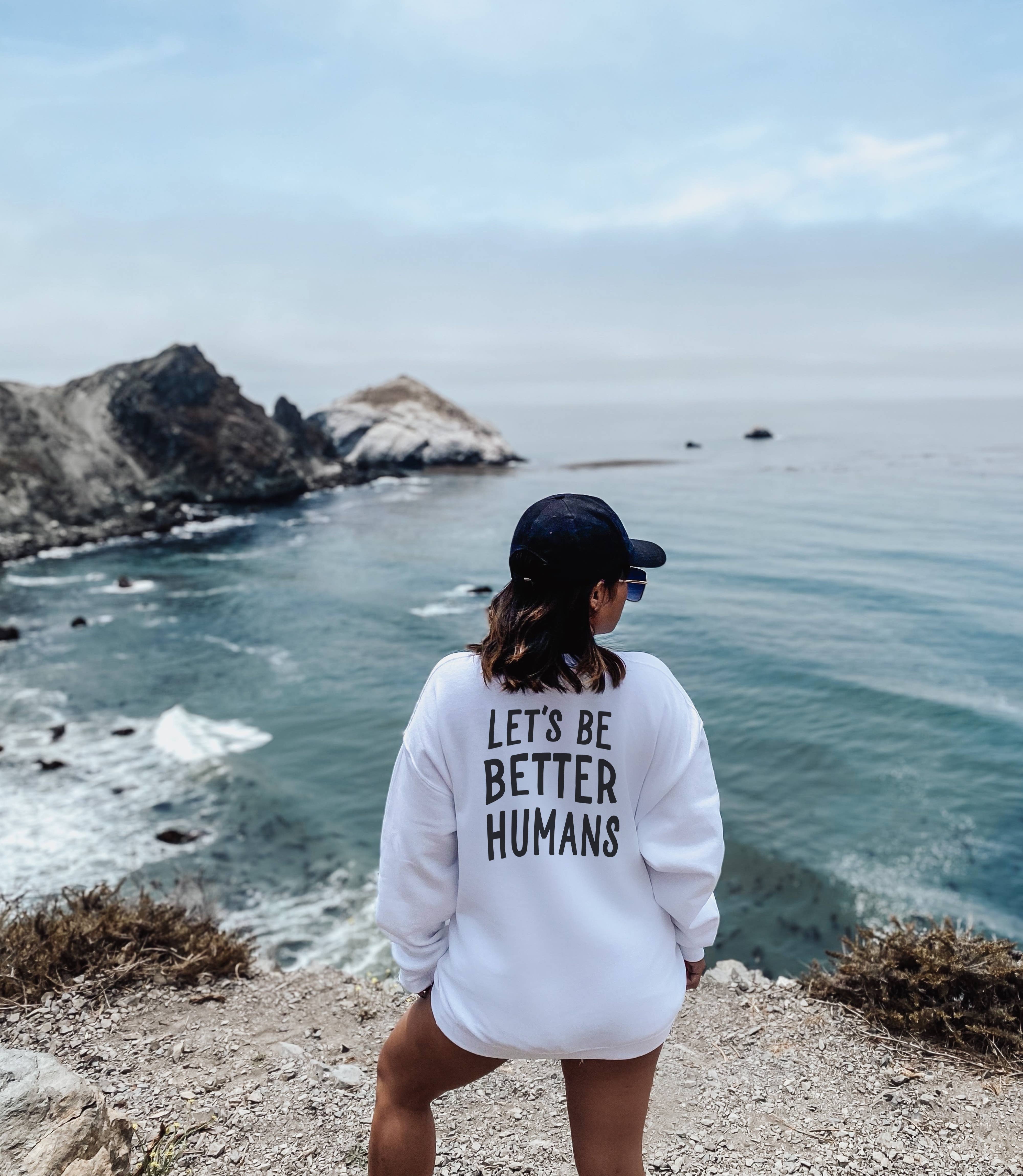 LOLA MAGNOLIA - Wholesale Graphic Sweatshirt - Women's - BE BETTER HUMANS CREWNECK0