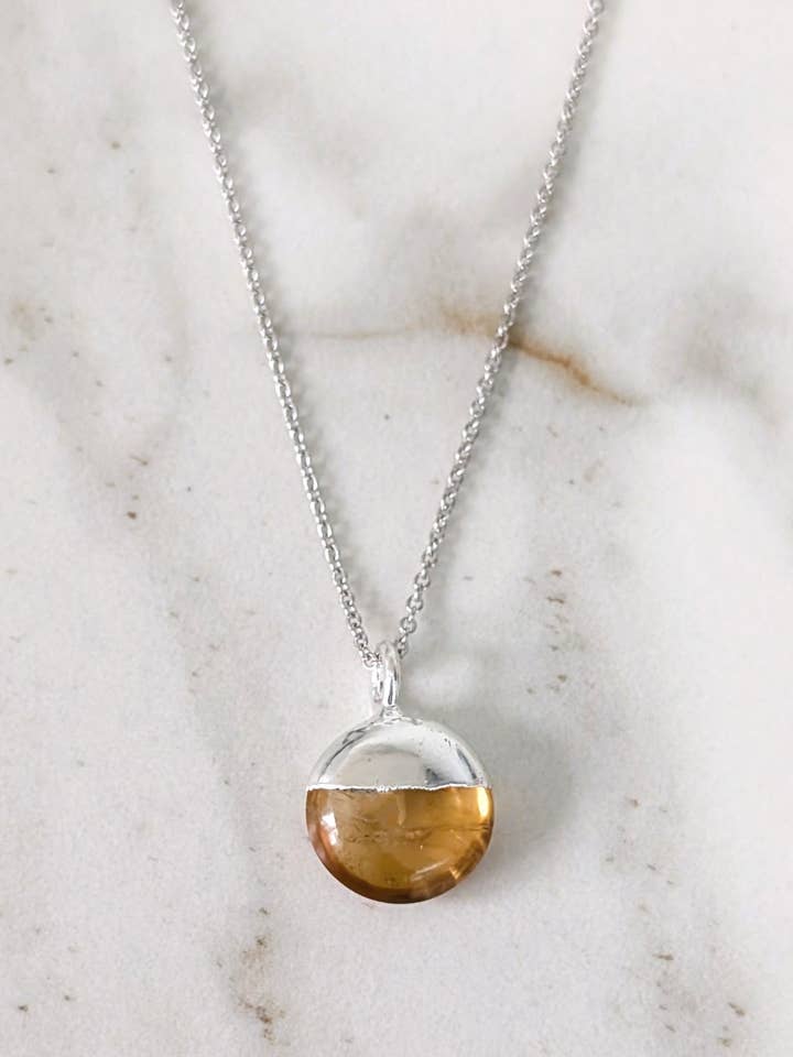 Das Orb Citrin November l Geburtsstein Halskette für den Großhandel von Lapis London