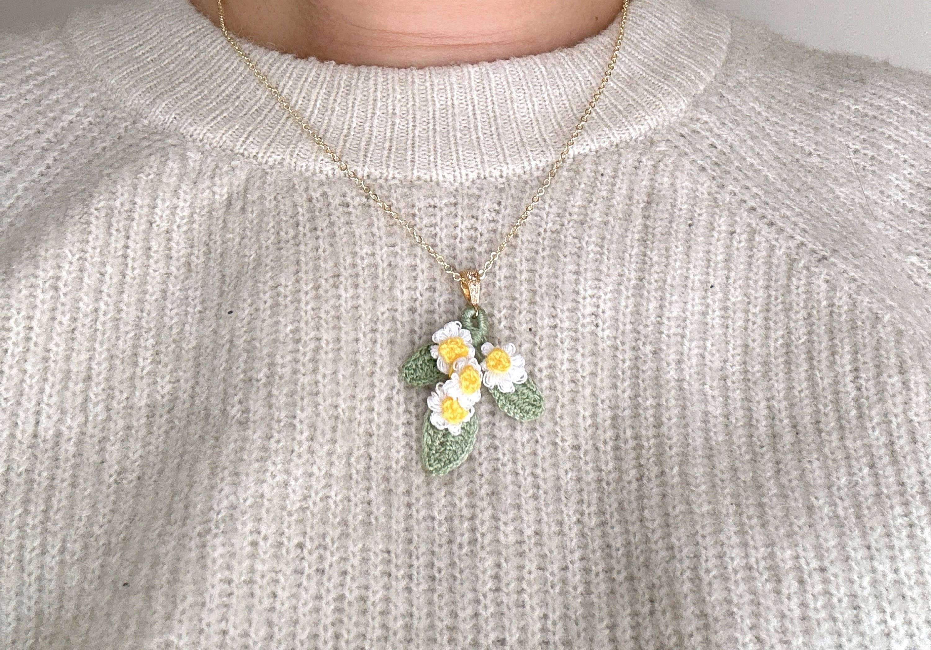 NYU NYU jewellery – Colar pingente/pendente por atacado – Colar de Flor de Margarida em Croché Joalharia Artesanal em Ouro 14k7