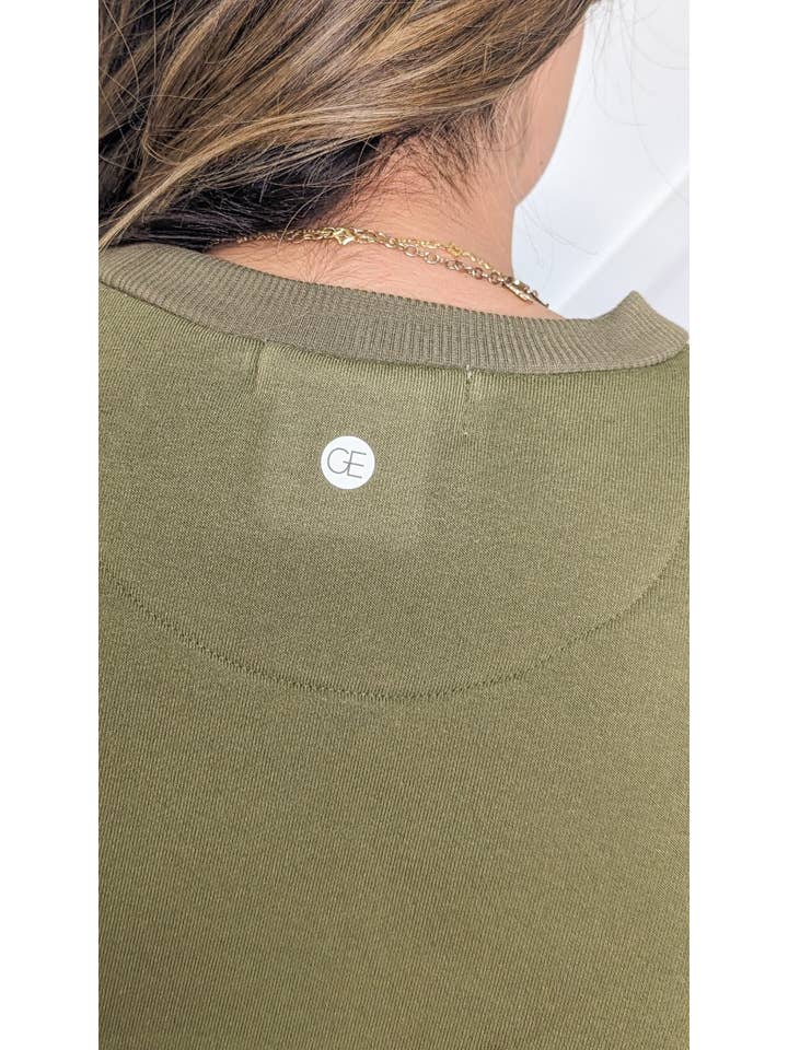 Hunter Green Fleece Sweatshirt for wholesale on Faire7