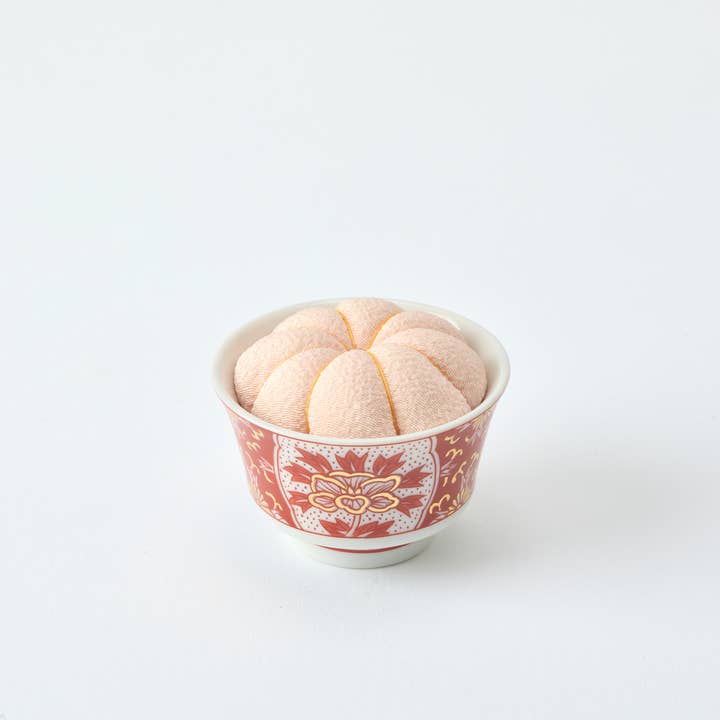 hiro - Wholesale Embroidery/Cross Stitch Supplies - Kutani Pincushion Iidaya2