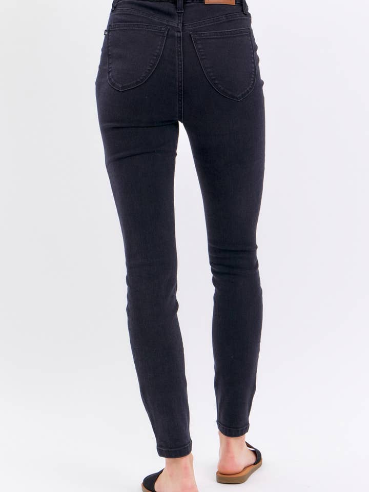 High Waisted Pull On Shield Pockets Skinny and other Purchase Wholesale pull on jeans. Free Returns & Net 60 Terms on Faire trending on Faire.