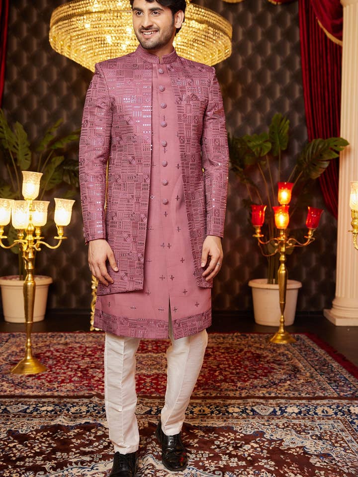 Lera Rosa Konstsilke Traditionell Indo Västerländsk Sherwani Lång Kurta & Byxa för Män för Bröllop - Broderiarbete för wholesale av HATKE BRIDE