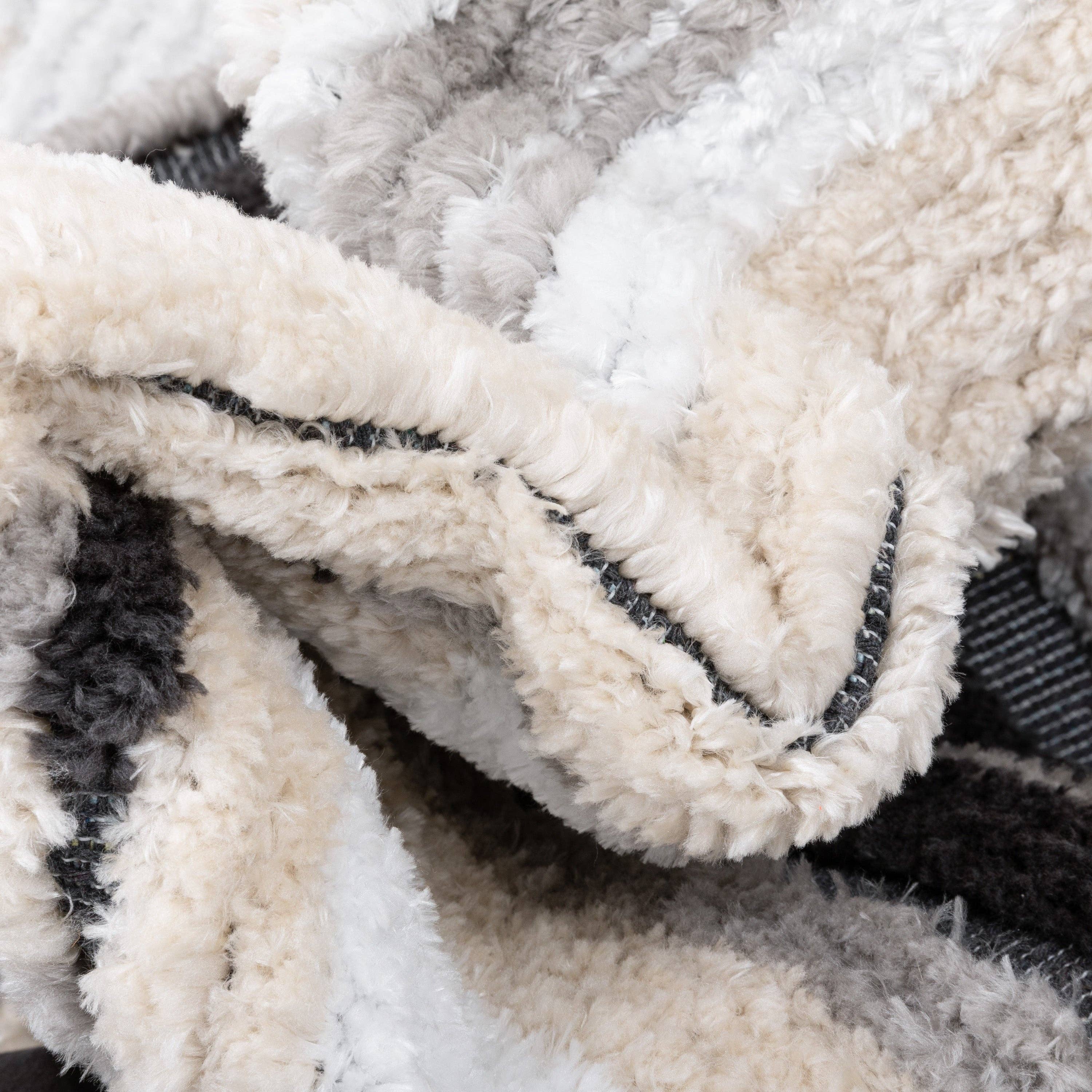 Well Woven - Wholesale Area Rug - Una Moroccan Diamond Medallion Pattern Grey High-Low Texture2