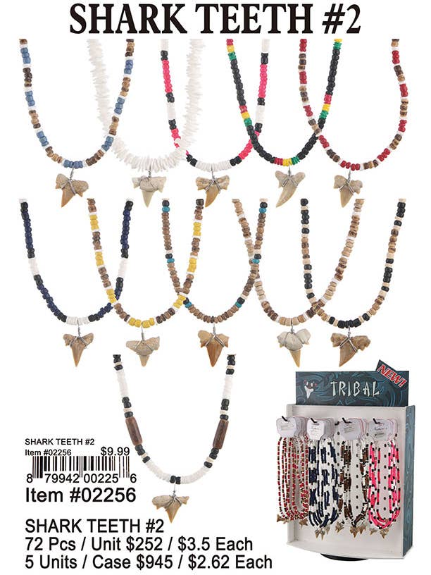 Collier Shark Teeth 2 pour la vente par Puka Creations