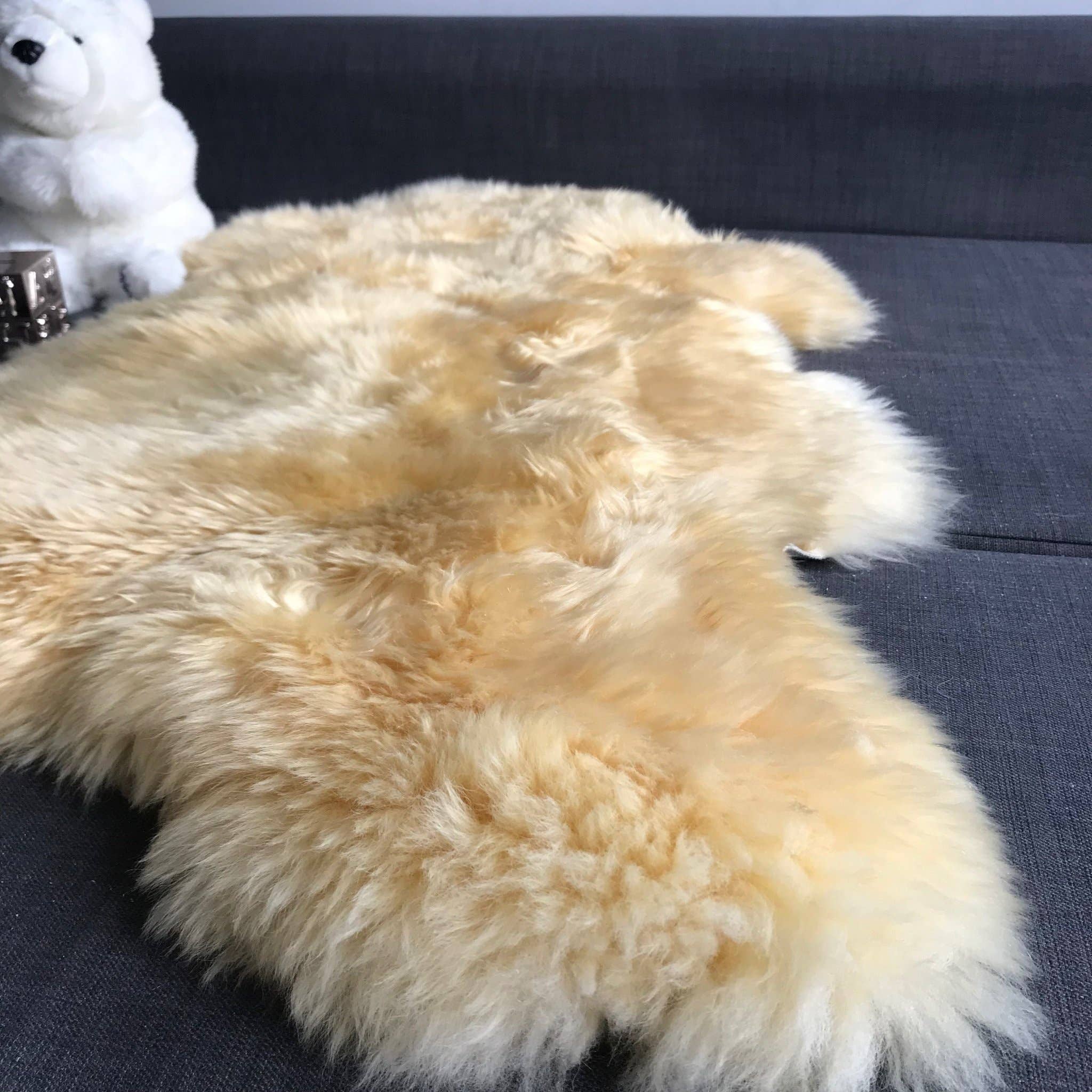Wildash London - Wholesale Area Rug - Medical Grade Sheepskin  Hypoallergenic Relugan4
