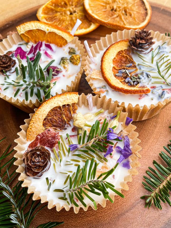 Vuurstarters van soja was met natuurlijke kruiden en bloemen voor wholesale door Soy Creations Studio