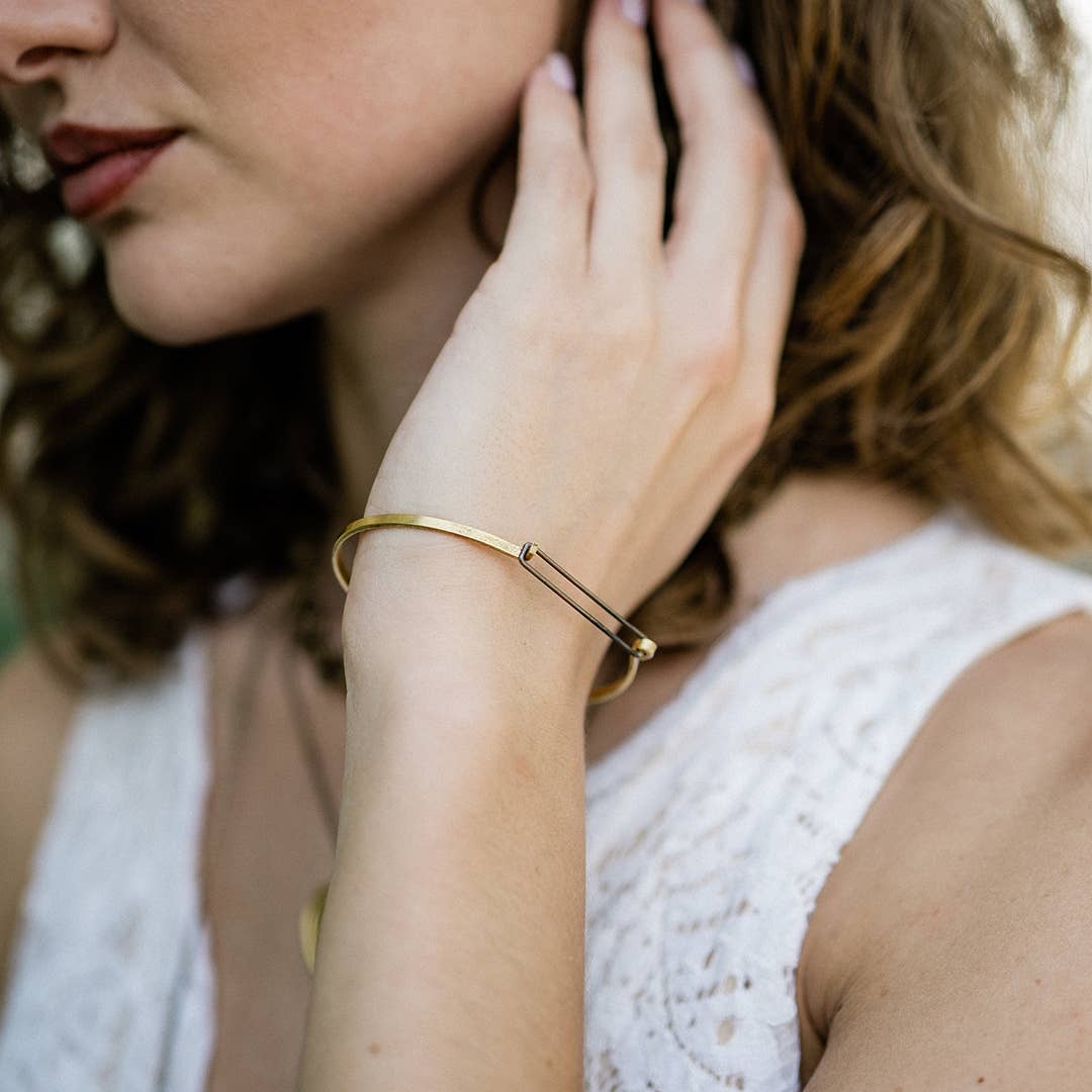 Ornamental Things - Wholesale Bangle Bracelet - Steel Swing Top Bracelet1