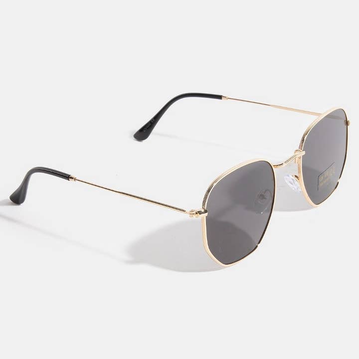 ASSORTITI Set di occhiali da sole con montatura in metallo e lenti rotonde in vendita all'ingrosso su Faire2