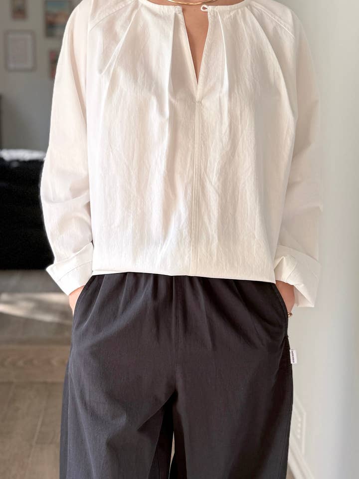 Haut à manches longues Julienne (2XS/S-2M/L) pour la vente par Le Bon Shoppe