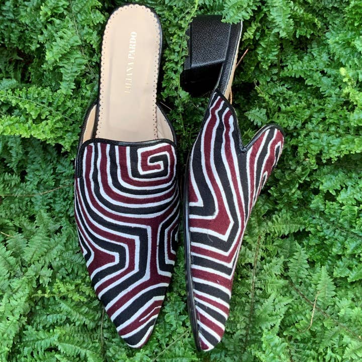 Mola Mule Vinho Preto & Branco Tamanho 39 Salto Baixo por atacado de Liliana Pardo Atelier