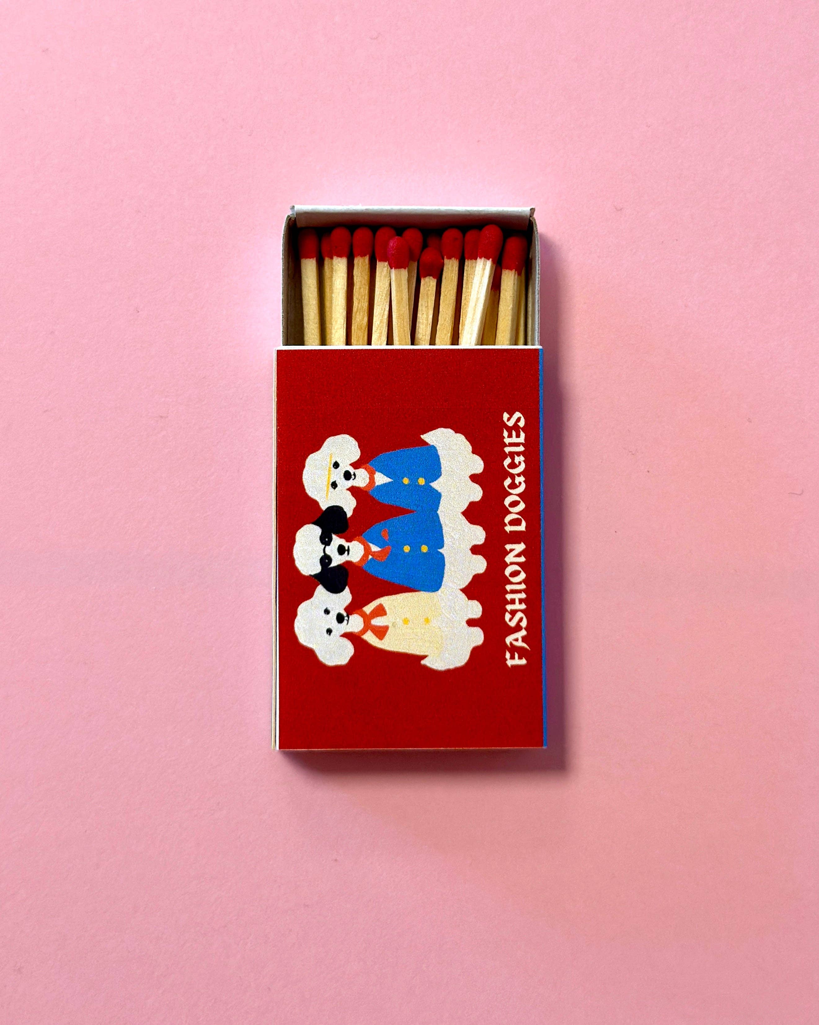 Meet me at the corner – wholesale Tändsticka – Tändstickor Med Hund- Och Modemotiv