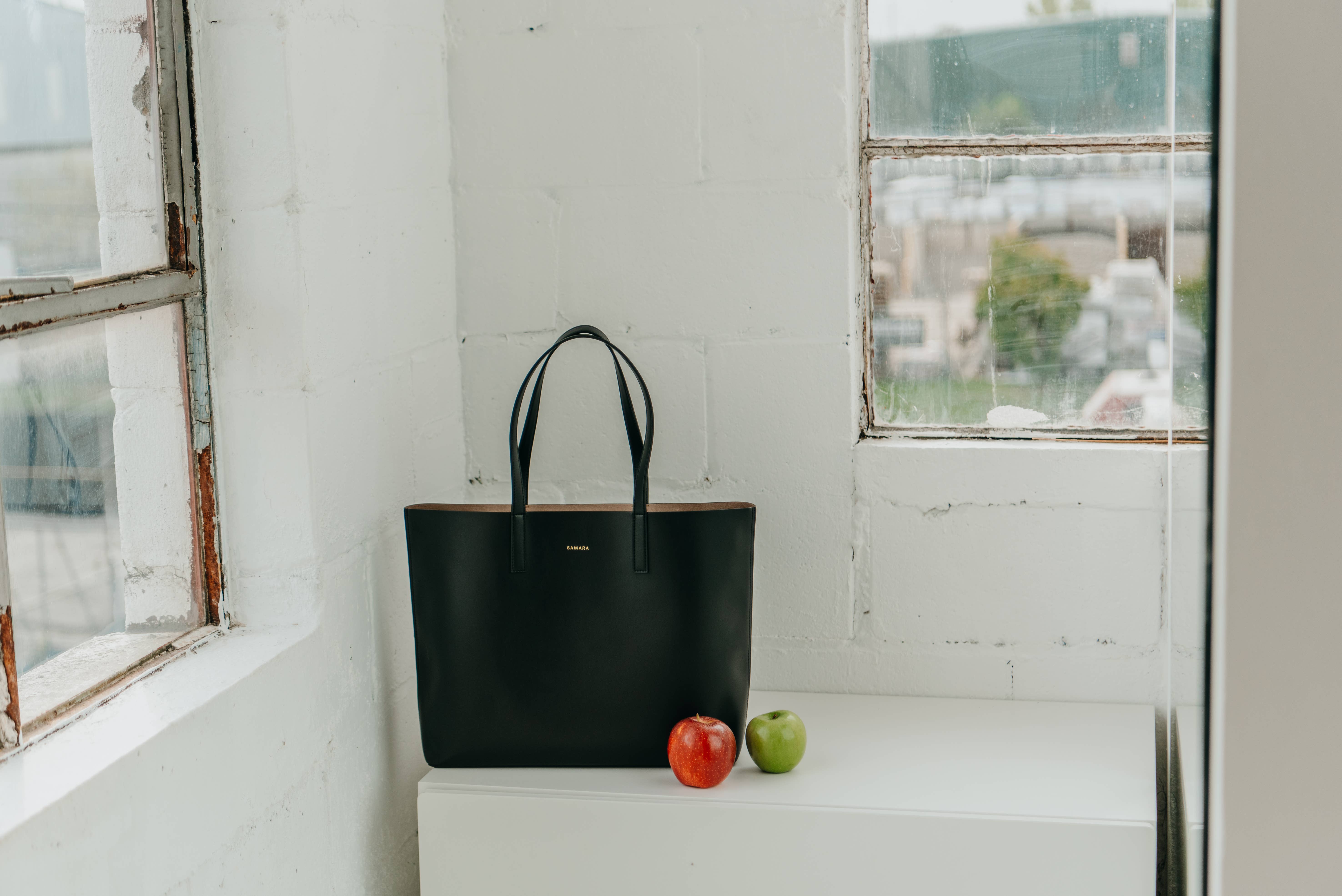 Samara Bags - Wholesale Tote Bag - Women's - The Apple Leather Tote6
