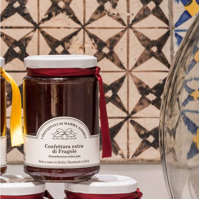 Extra Strawberries Jam for wholesale by I Peccatucci di Mamma Andrea