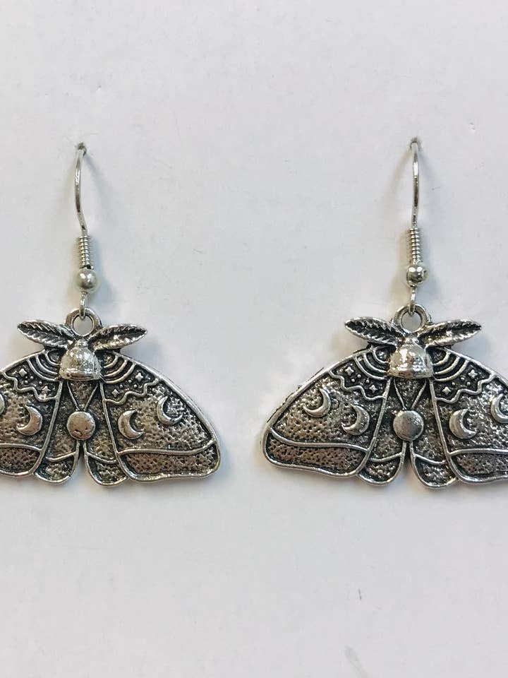 Brincos Luna Moth por atacado de SimpleNGreat