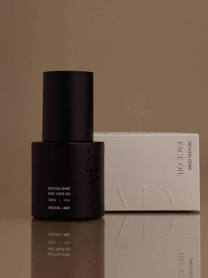 Huile visage revitalisante pour la vente par Orchid + Ash