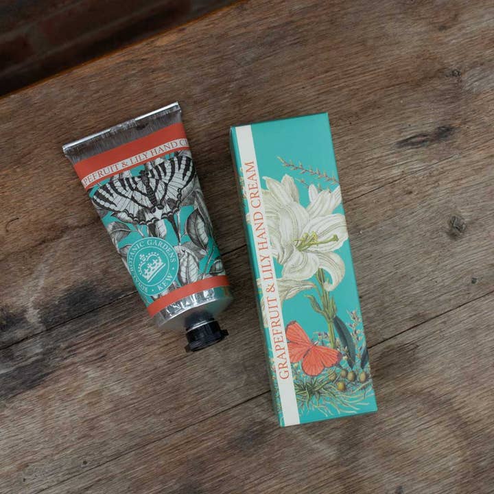 The English Soap Company – wholesale Hand cream/lotion – Kew Gardens Grapefruit and Lily Hand Cream2