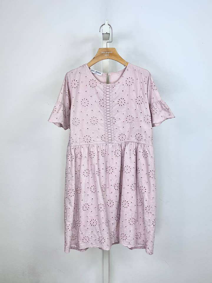 MINI MIGNON PARIS - Wholesale Dress - Kids - 3/4 sleeve cotton and English embroidery dress for girls