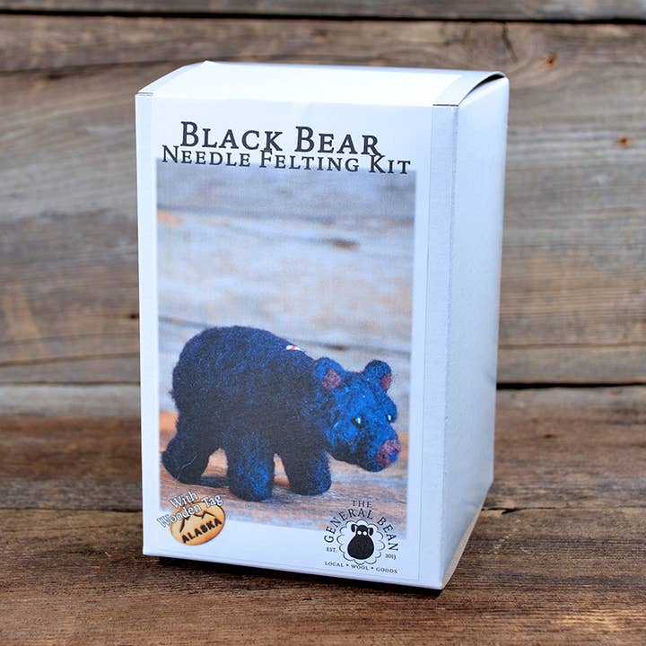 Nålfiltset - Souvenir - Svartbjörn för wholesale av The General Bean