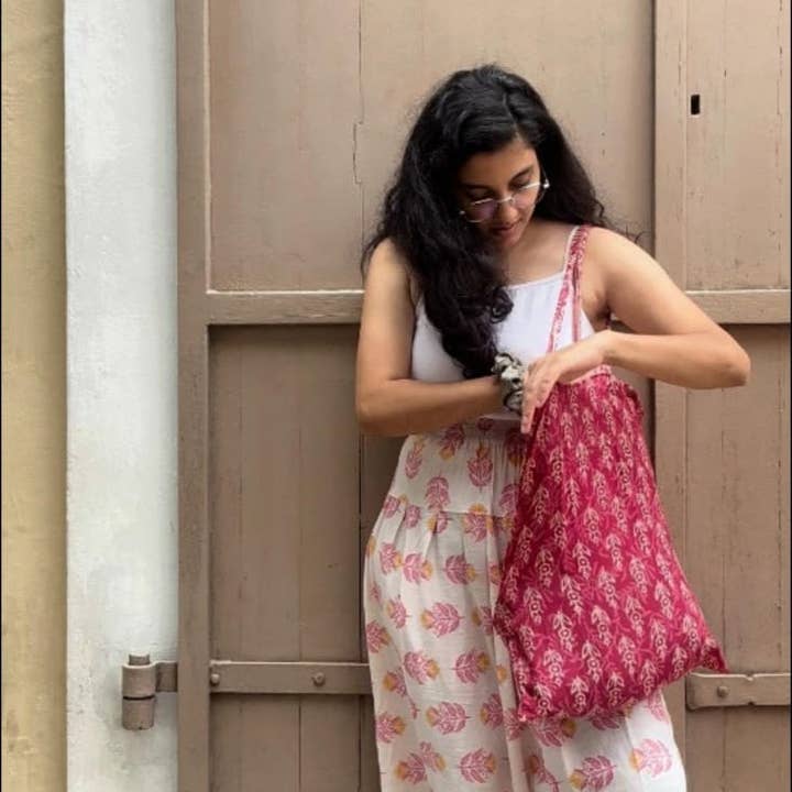 Shakti.ism - Wholesale Tote Bag - Women's - Slim Sari Tote Bag with Pocket: Ethically Handmade in India4