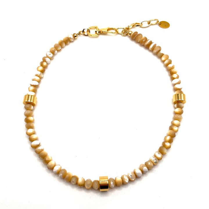 Hamptons för wholesale av The Color Stack,LLC.