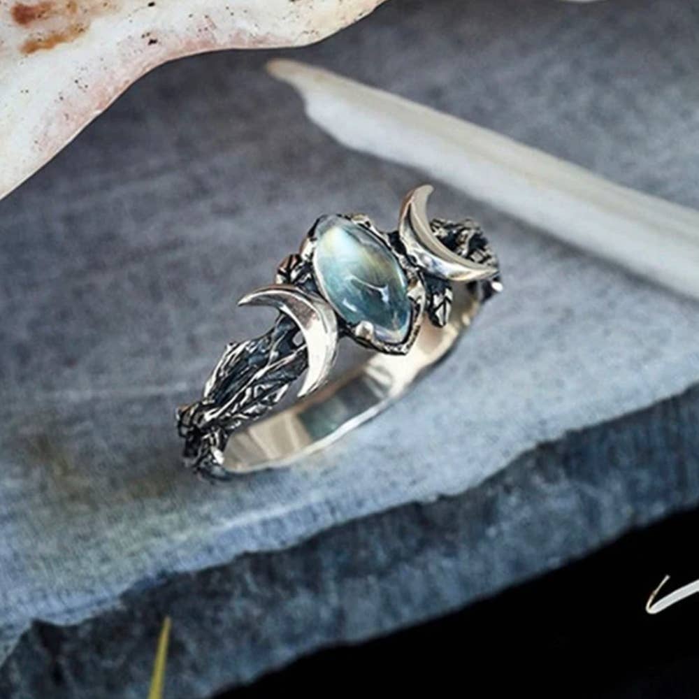 Ashlen - Wholesale Cocktail/Statement Ring - VINTAGE MOONSTONE RING