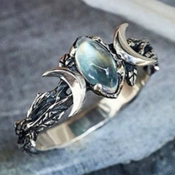Ashlen - Wholesale Cocktail/Statement Ring - VINTAGE MOONSTONE RING0