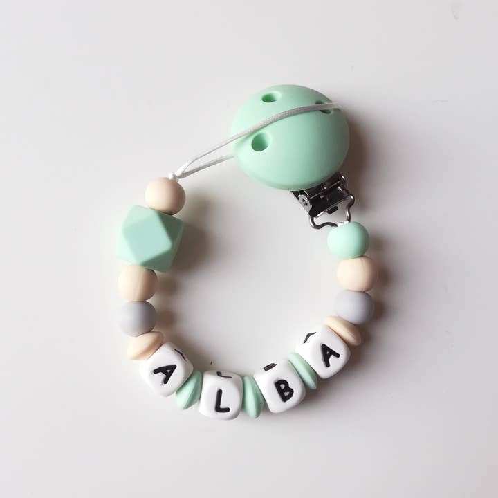 Baby Mint personalisierter Schnullerhalter für den Großhandel von Mordisquitos.