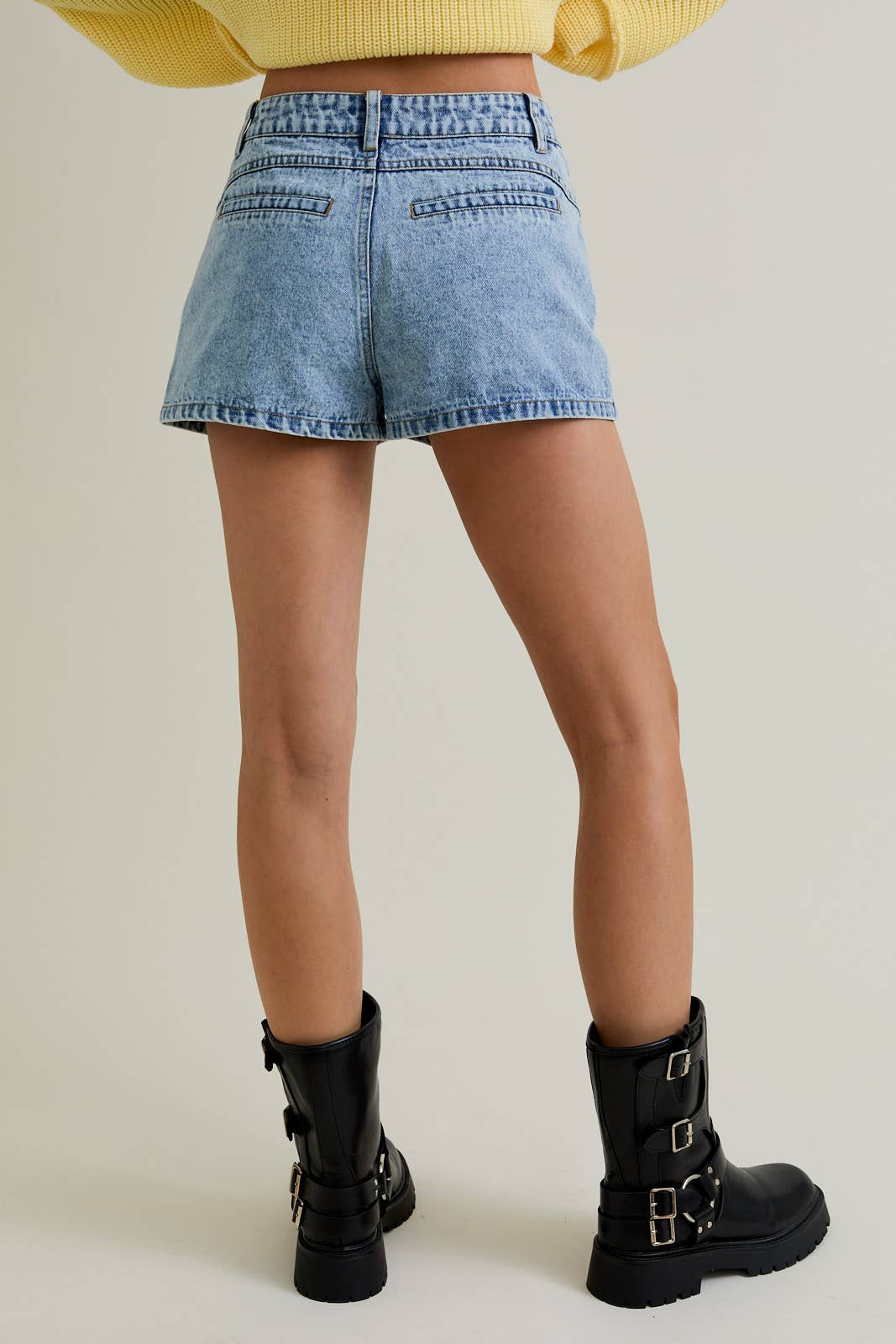 DENIM MID-RISE POCKET DETAIL SHORTS for wholesale on Faire3