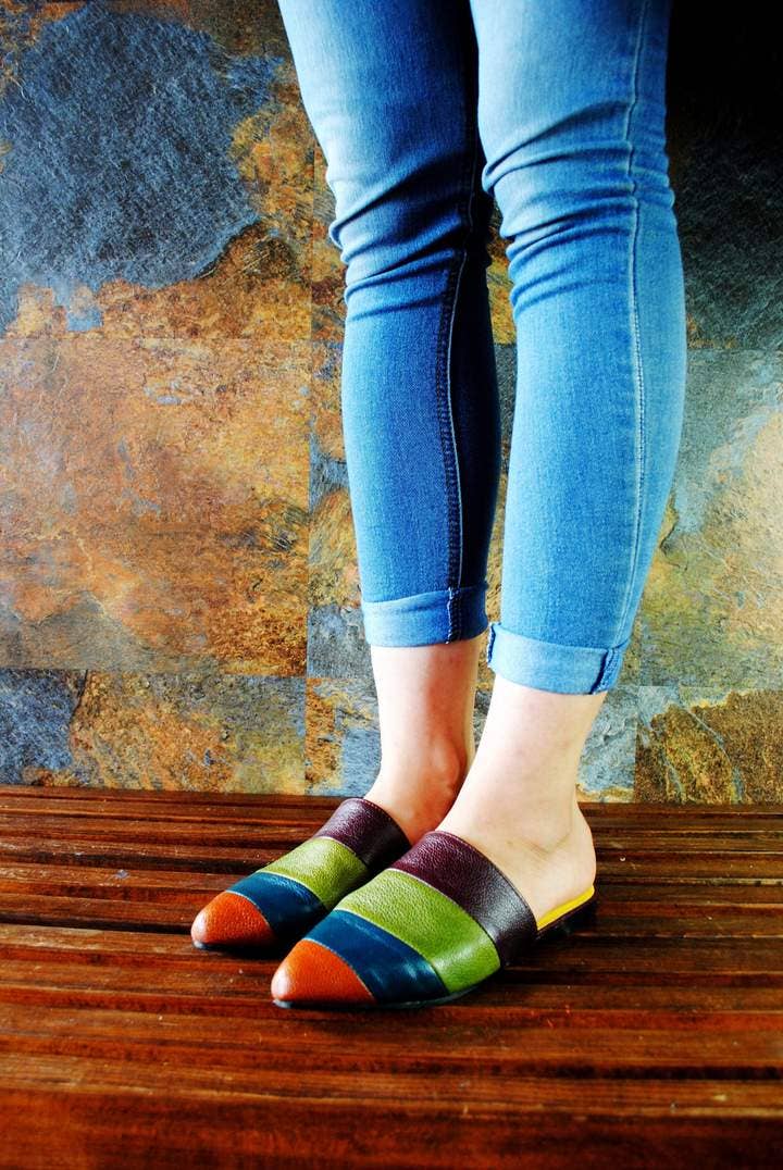 ABSTRACT STIMULUS – Mule - Mulher por atacado – Mules de couro multicolorido1