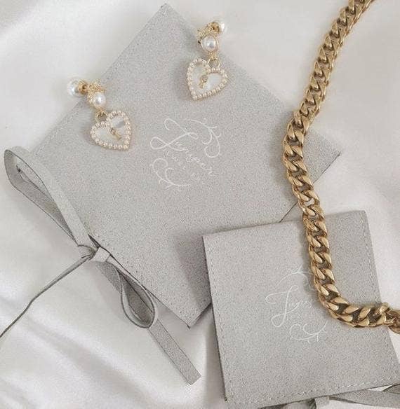 Logo Pouch - Wholesale Gift bag - CHLOE 50pcs - Bestseller Taster Jewellery Pouches1