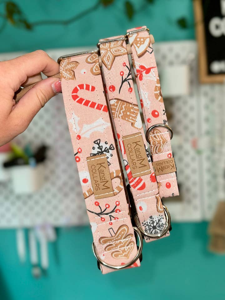 Hundehalsband Pink Gingerbread Dreams Christmas für den Großhandel von K and M Collars