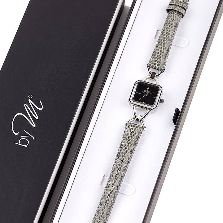 by M degrees – wholesale Armbandsur - Dam – Vintage-inspirerad fyrkantig silverklocka | Grå läderrem11