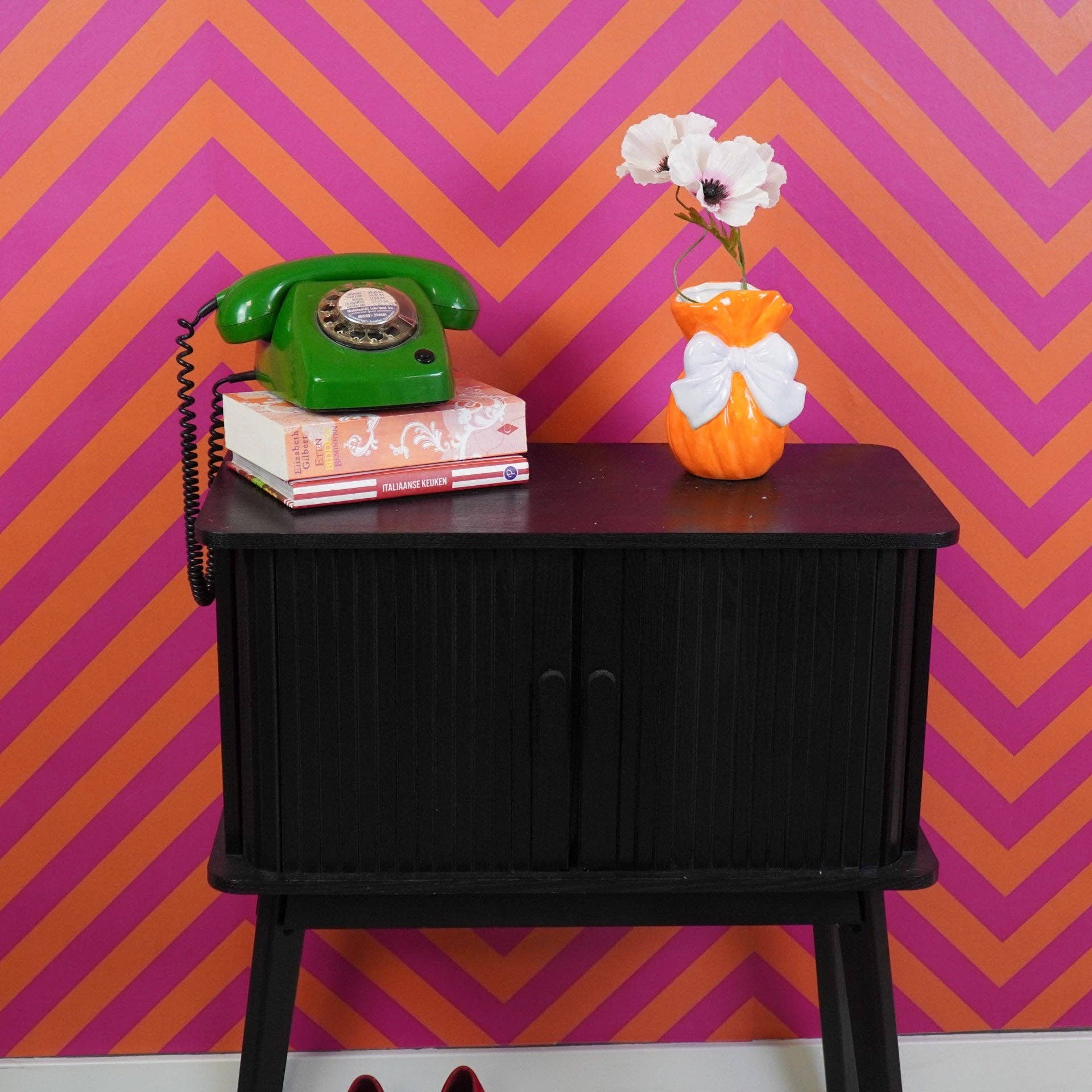 Housevitamin bv - Wholesale Vase - Vase - Bow - Dolomite - Orange/Lilac - 11x10x16cm2