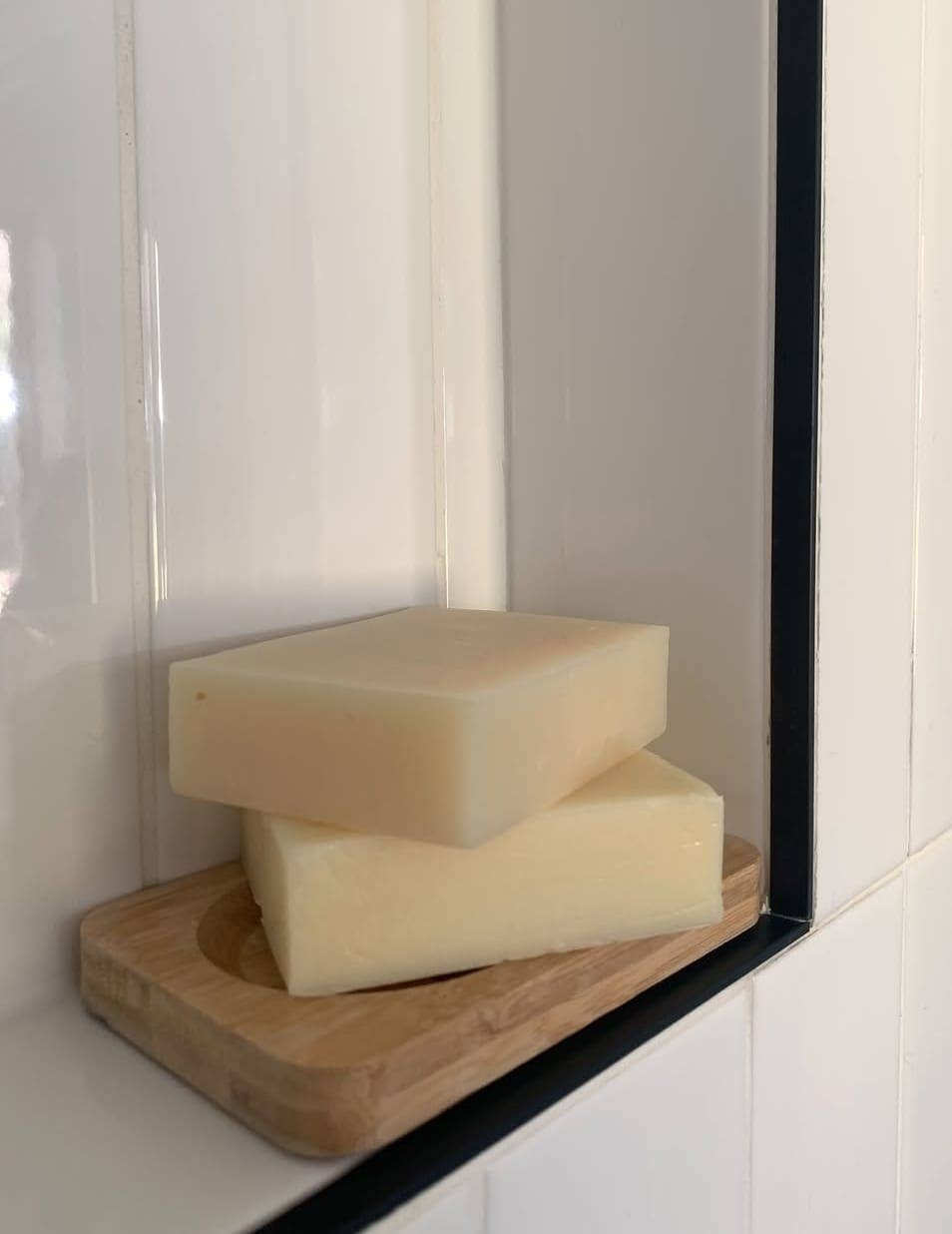 Honey and Glow - Wholesale Shampoo Puck/Solid Shampoo - Nourishing Shampoo Bar and Moisturising Conditioner Bar2