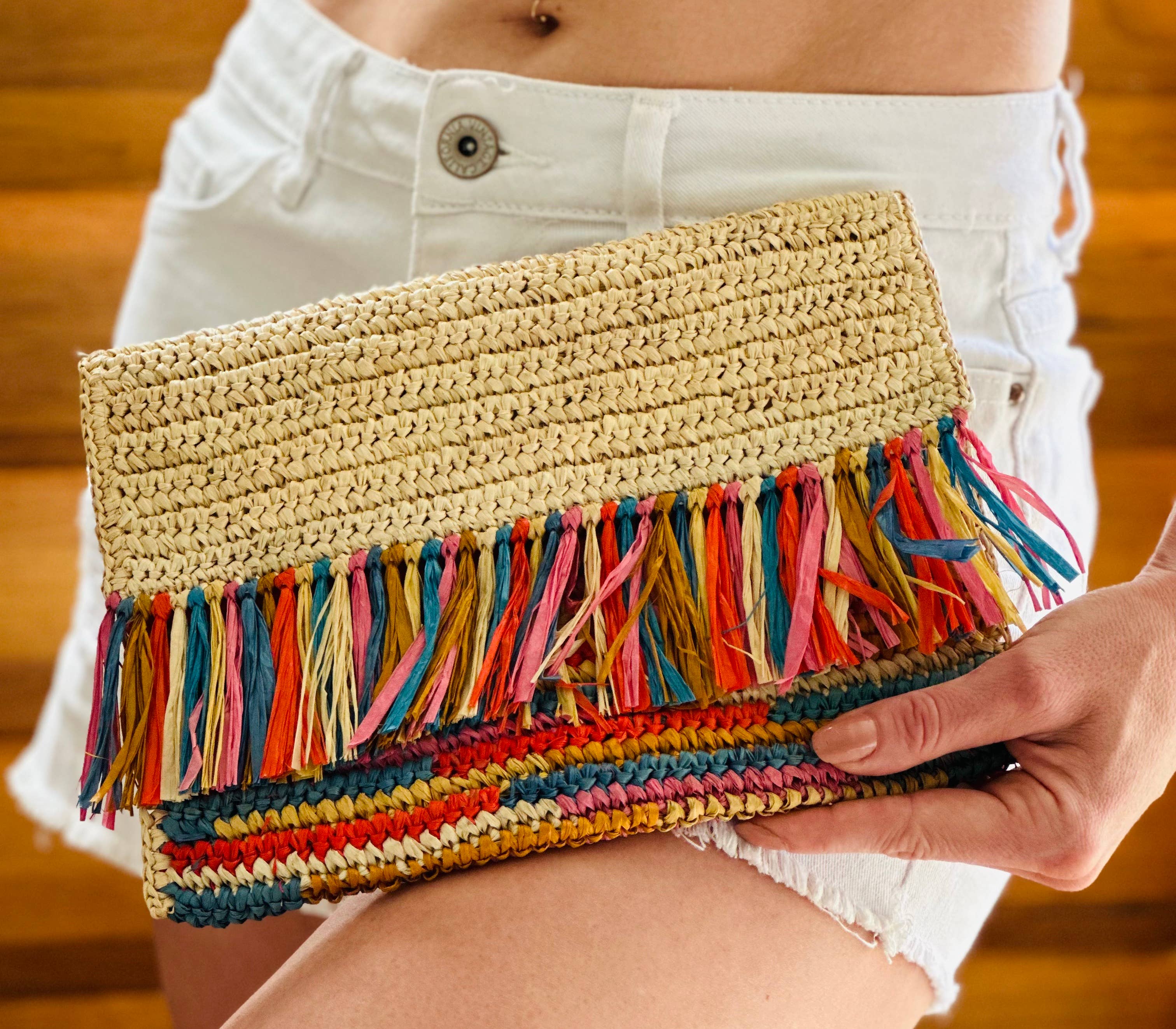 Shebobo – wholesale Clutch bag – women's – Coco Crochet Straw Clutch with Raw Fringe Trim3