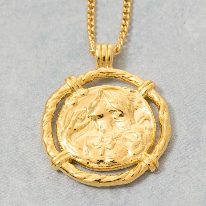 Fame Accessories - Wholesale Pendant/Charm Necklace - Hammered Circle Disc Pendant Necklace2