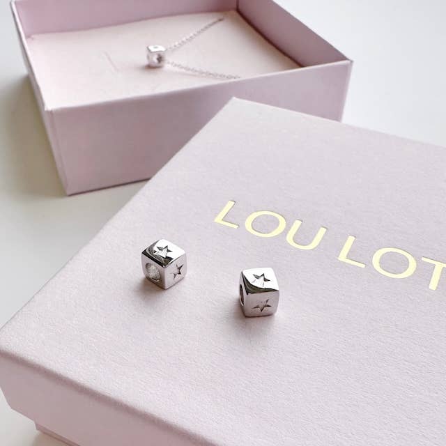 Collana STELLA per la vendita all'ingrosso da parte di LOU LOTO.