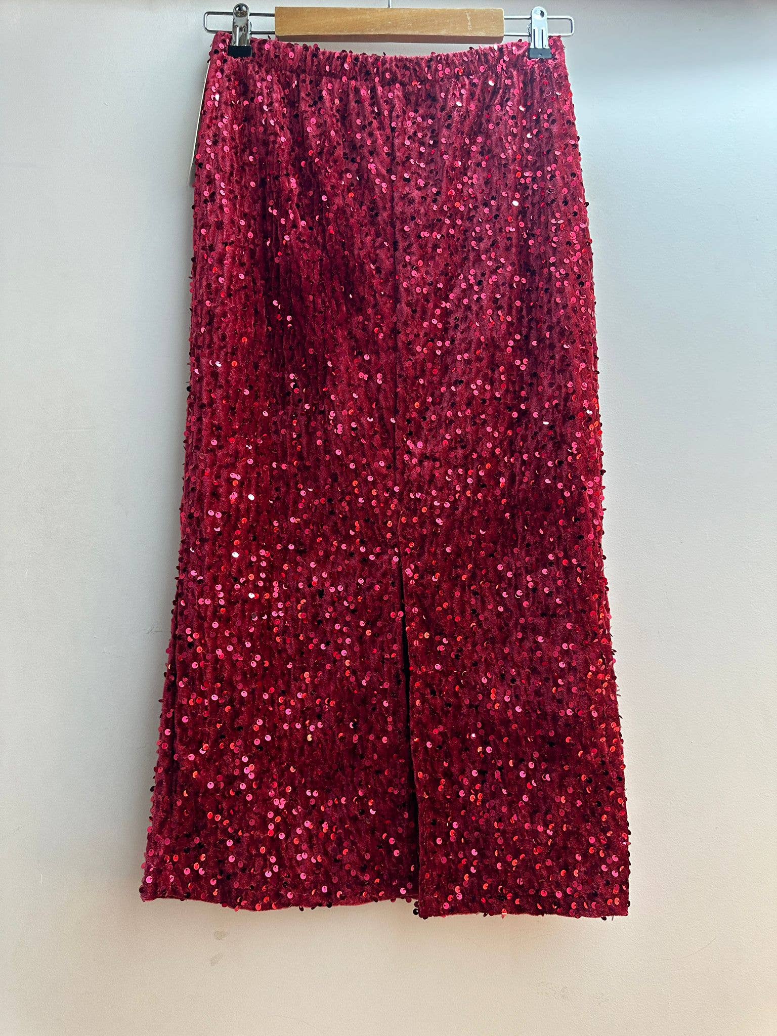 LORIANE - Wholesale Skirt - Women's - 6843 Glitter velvet skirt with back slit6