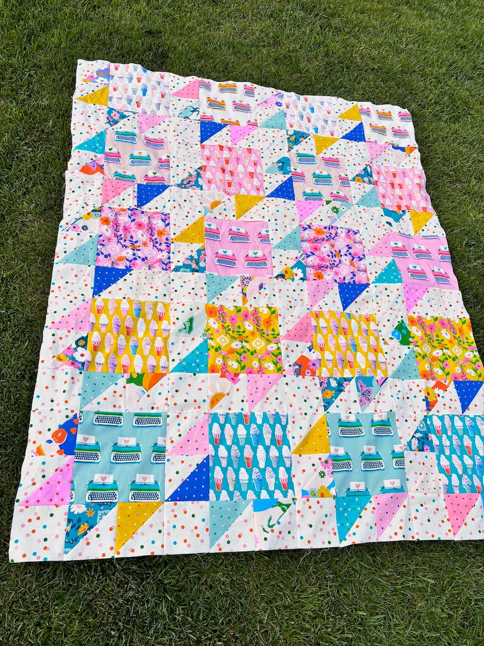 AllisonRamsing.com - Wholesale Craft Supplies - Layer Cake Bear Paws Quilt Pattern - Printed9